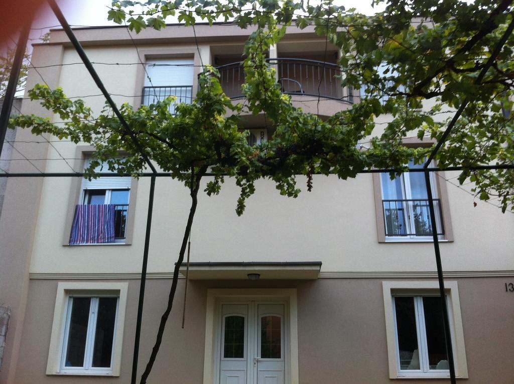 Guesthouse Liska Мостар Экстерьер фото